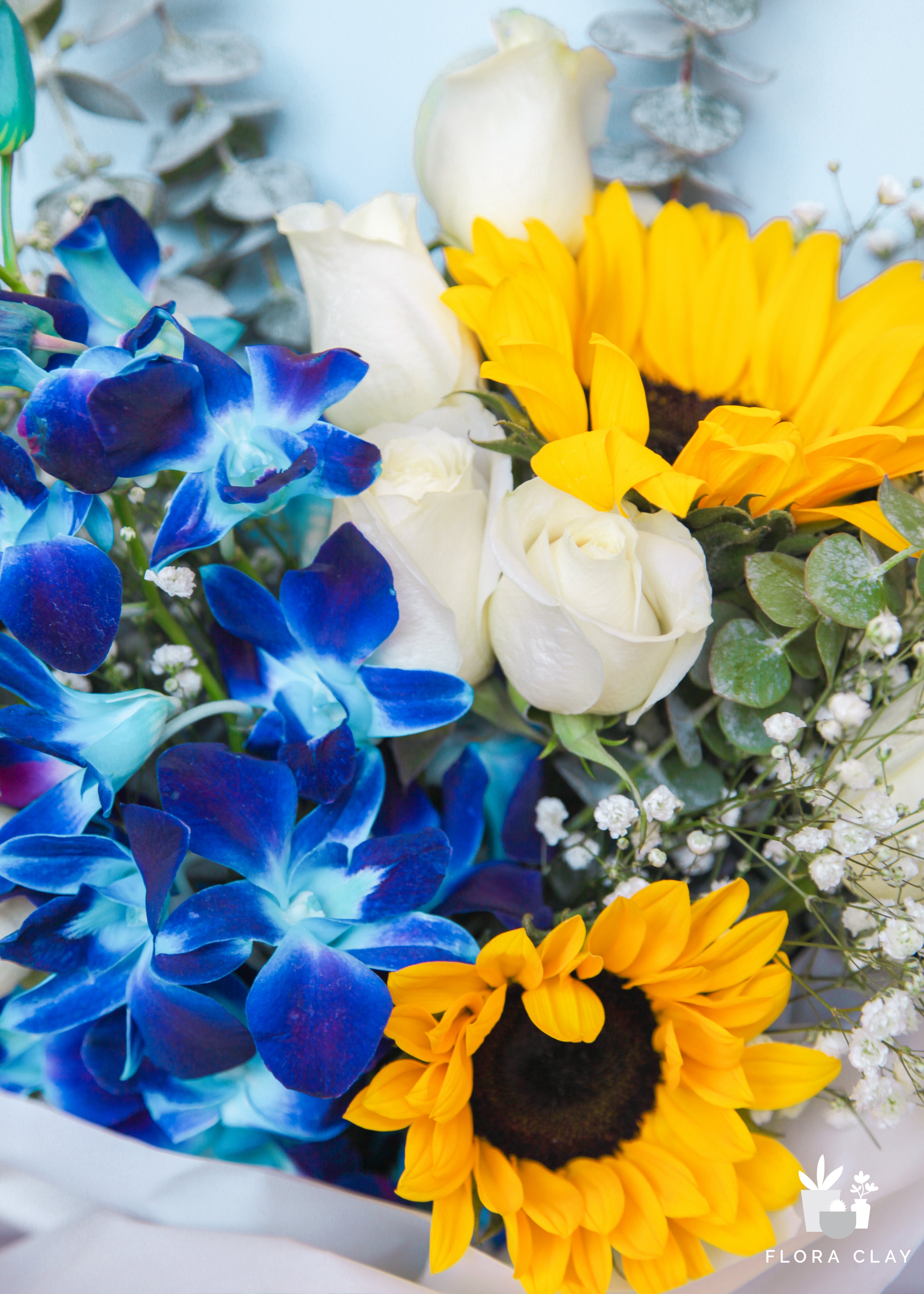 blue-and-gold-flower-bouquet-floraclay-3.jpg