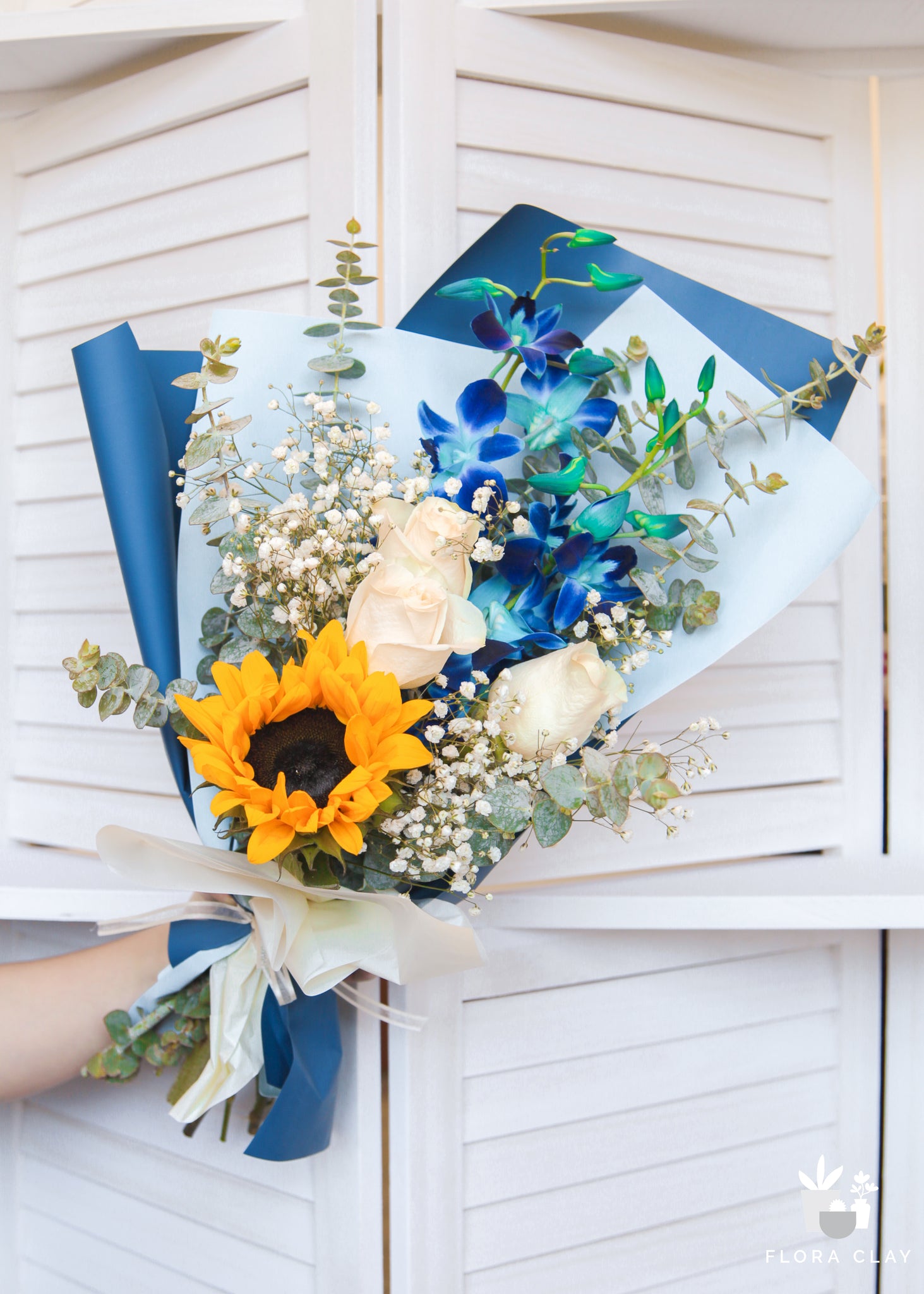 Mini Blue & Gold  Flower Bouquets – FLORA CLAY